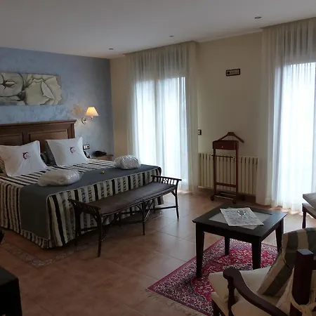 Les Truites Adults Only 3* Pas De La Casa
