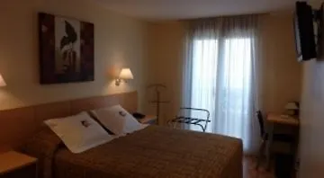 Les Truites Adults Only 3*